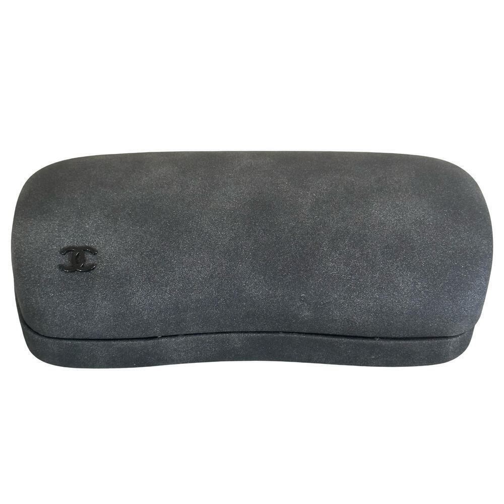 Chanel Sunglasses Eyeglasses Large Gray Suede Clamshell CC Logo CASE ONLY Rare - Picture 3 of 8